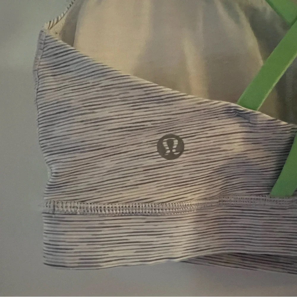 Lululemon Energy‎ Bra Sz 6 Wee Are From Space Nimbus Battleship/Citra Lime - Picture 8 of 10